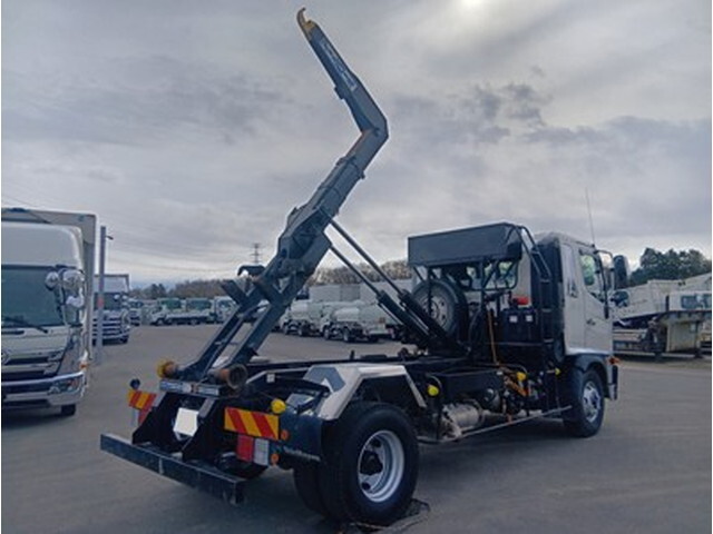 日野レンジャーコンテナ専用車中型（4t）[写真02]