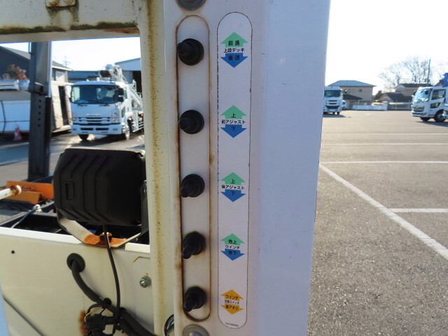 いすゞエルフキャリアカー小型（2t・3t）[写真31]