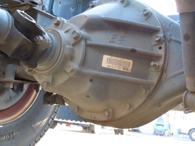 いすゞエルフキャリアカー小型（2t・3t）[写真08]