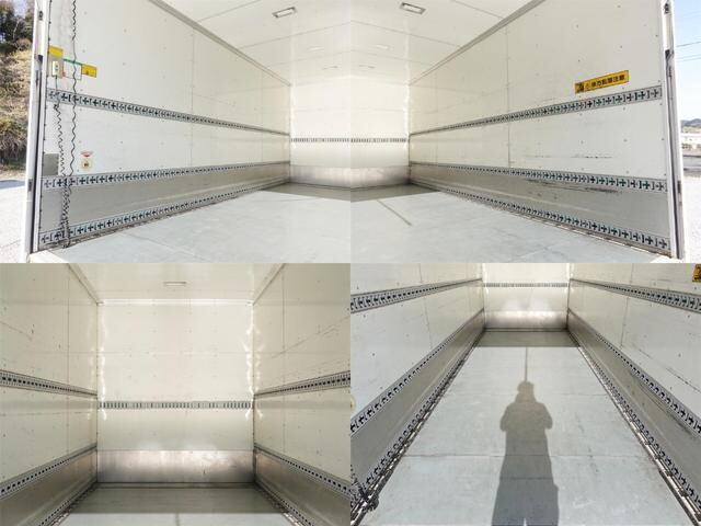 日野レンジャーパネルバン中型（4t）[写真16]