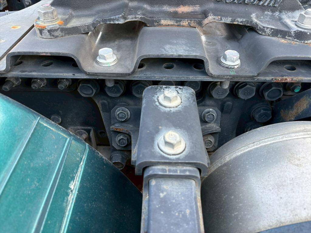 日野プロフィアトレーラーヘッド（トラクターヘッド）大型（10t）[写真13]