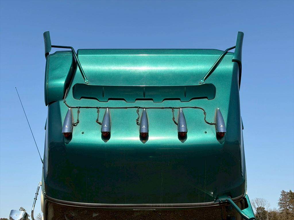 日野プロフィアトレーラーヘッド（トラクターヘッド）大型（10t）[写真17]