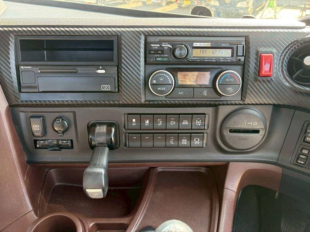 日野プロフィアトレーラーヘッド（トラクターヘッド）大型（10t）[写真19]