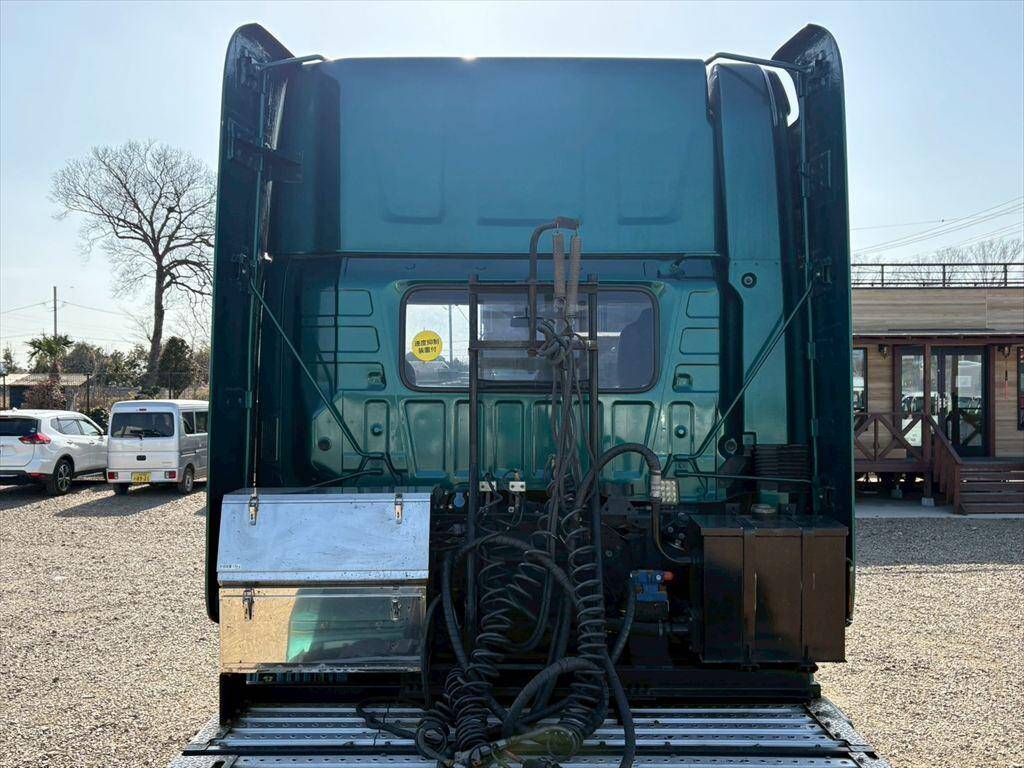 日野プロフィアトレーラーヘッド（トラクターヘッド）大型（10t）[写真06]