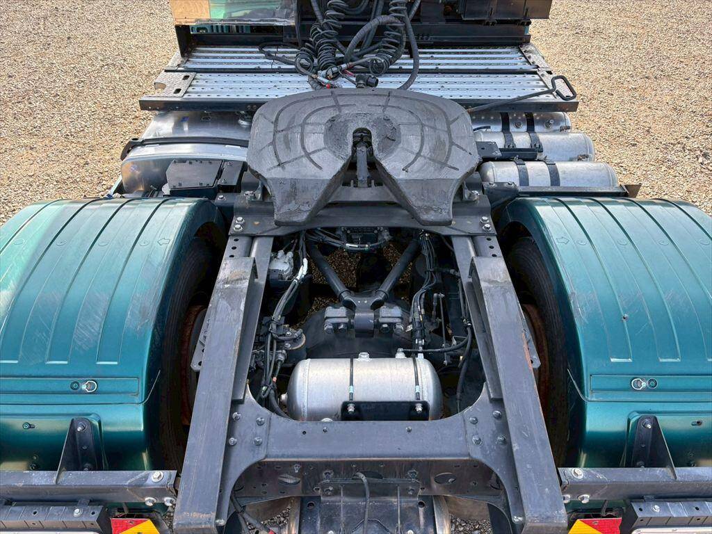 日野プロフィアトレーラーヘッド（トラクターヘッド）大型（10t）[写真07]