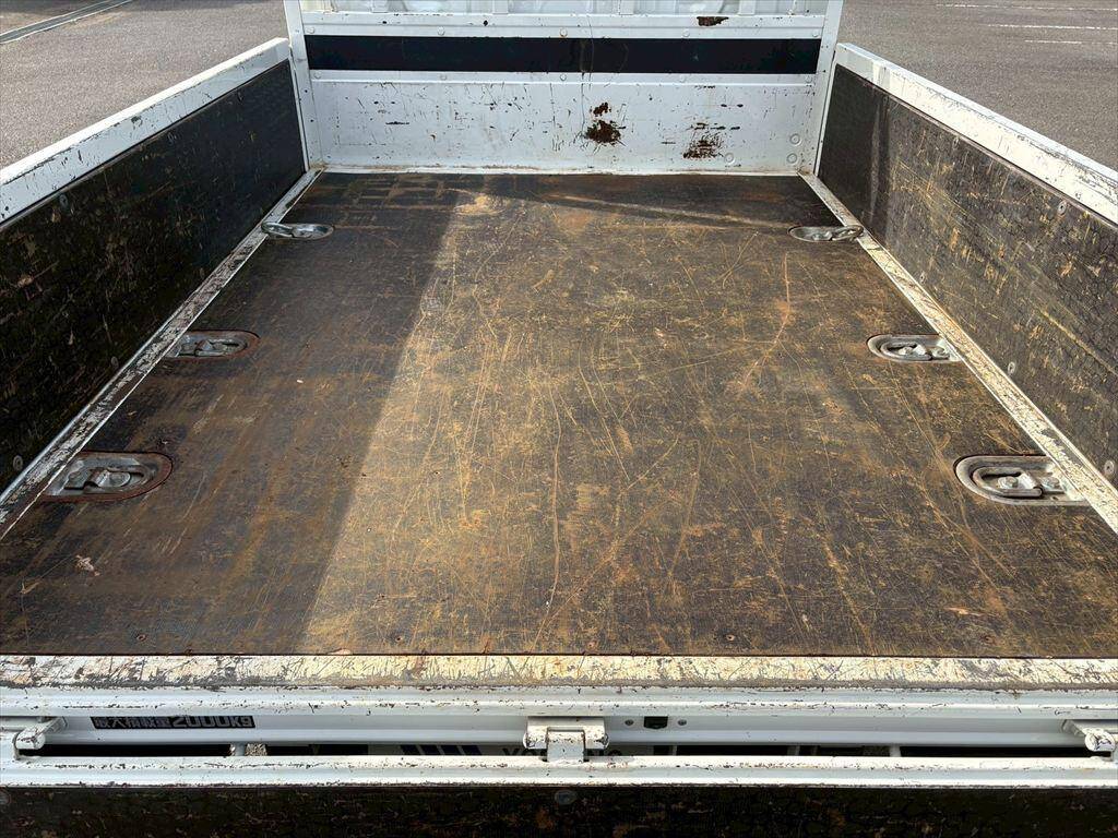 日野デュトロダブルキャブ（Wキャブ）小型（2t・3t）[写真08]