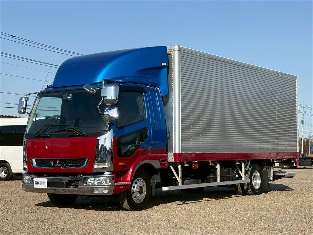 三菱ふそうファイターアルミバン中型（4t）[写真01]