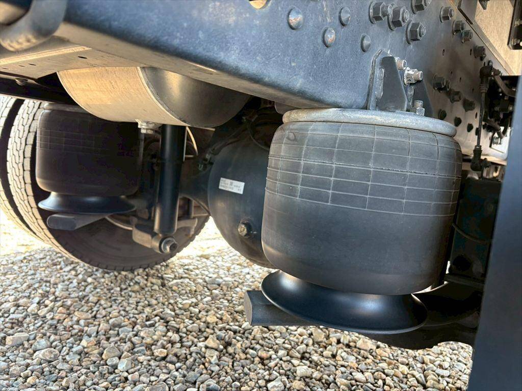 三菱ふそうファイターアルミバン中型（4t）[写真15]