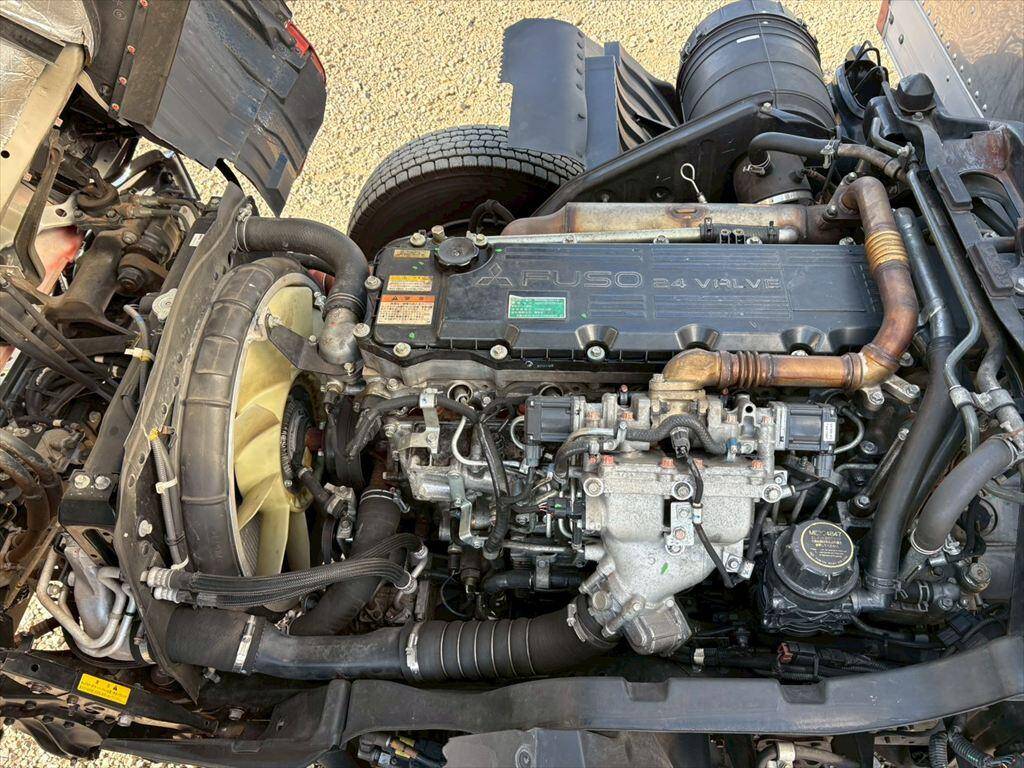 三菱ふそうファイターアルミバン中型（4t）[写真16]