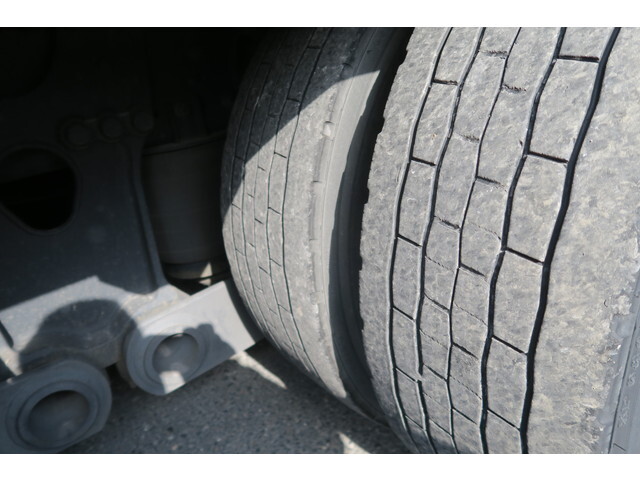 日野プロフィアアルミウイング大型（10t）[写真32]