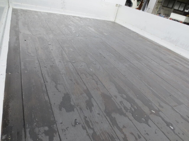 いすゞフォワードアルミブロック中型（4t）[写真15]