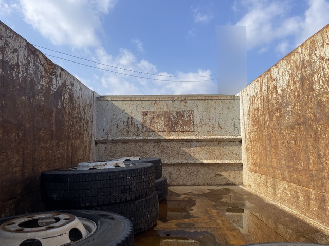 日野レンジャー深ダンプ（土砂禁ダンプ）中型（4t）[写真10]