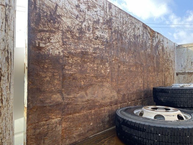 日野レンジャー深ダンプ（土砂禁ダンプ）中型（4t）[写真12]