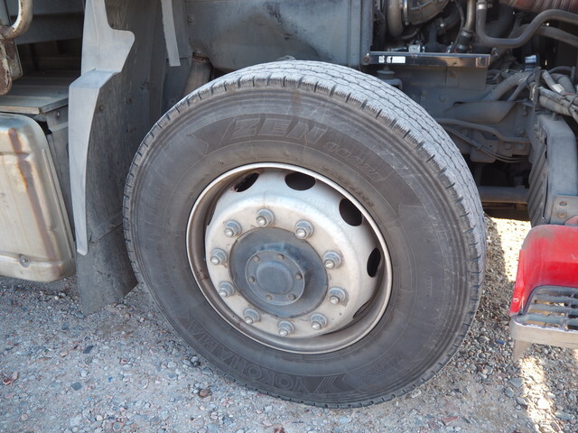 UDトラックスクオンアルミブロック大型（10t）[写真11]