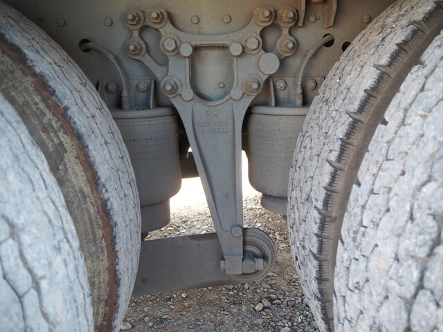 UDトラックスクオンアルミブロック大型（10t）[写真17]