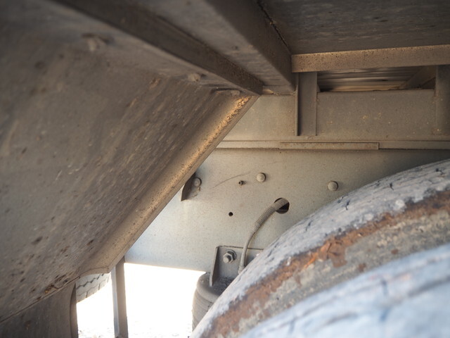 UDトラックスクオンアルミブロック大型（10t）[写真18]