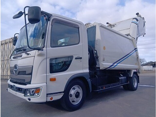 日野レンジャーパッカー車（塵芥車）中型（4t）[写真07]
