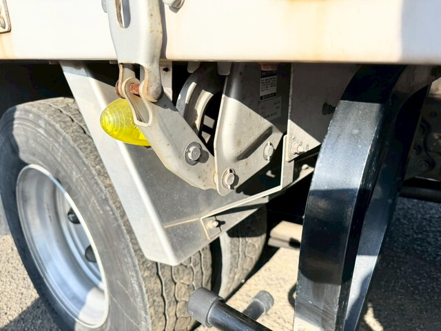 三菱ふそうファイターアルミウイング増トン（6t・8t）[写真32]