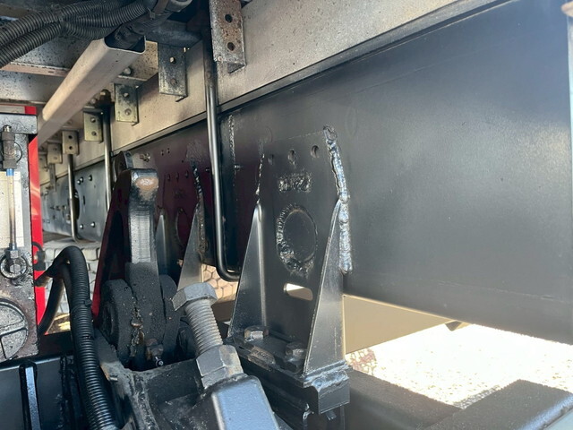 三菱ふそうファイターアルミウイング増トン（6t・8t）[写真37]