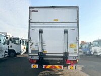 三菱ふそうファイターアルミウイング増トン（6t・8t）[写真08]