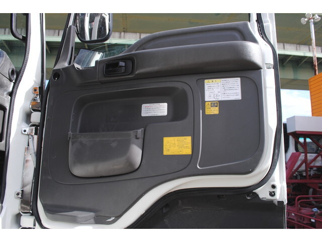 いすゞギガダンプ大型（10t）[写真24]