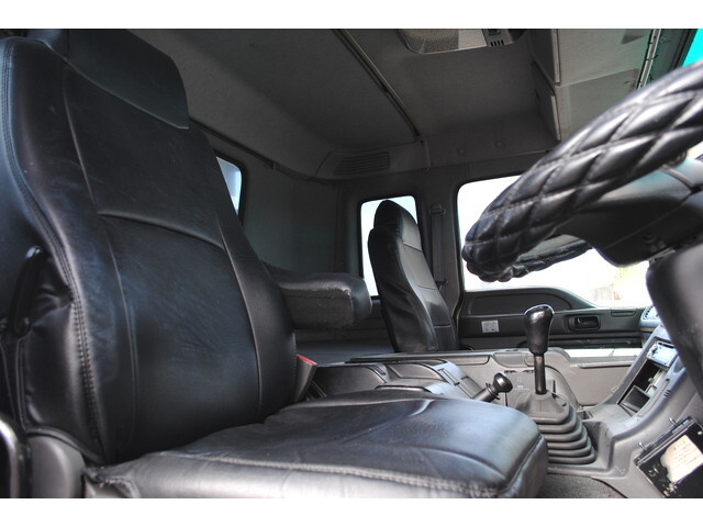 いすゞギガダンプ大型（10t）[写真27]