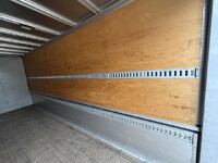 いすゞフォワードアルミウイング増トン（6t・8t）[写真11]