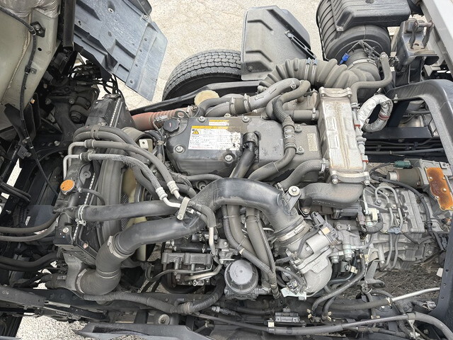 いすゞフォワードアルミウイング増トン（6t・8t）[写真14]