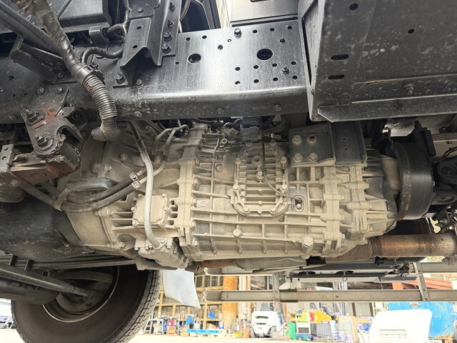 いすゞフォワードアルミウイング増トン（6t・8t）[写真18]