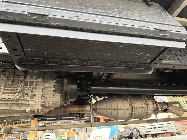 いすゞフォワードアルミウイング増トン（6t・8t）[写真20]