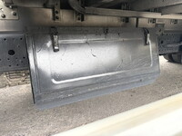 いすゞフォワードアルミウイング増トン（6t・8t）[写真22]