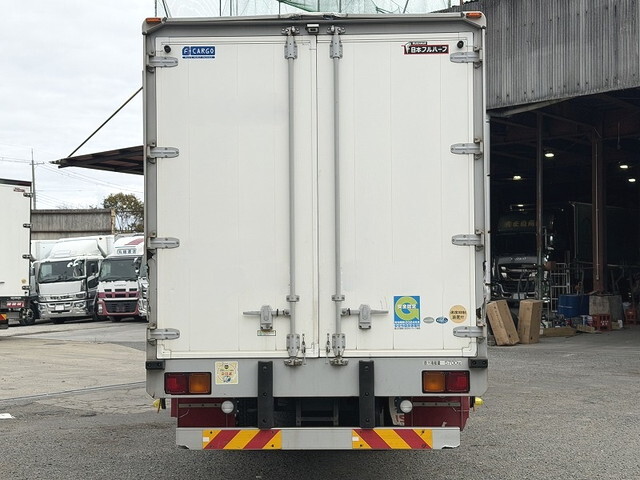 いすゞフォワードアルミウイング増トン（6t・8t）[写真05]