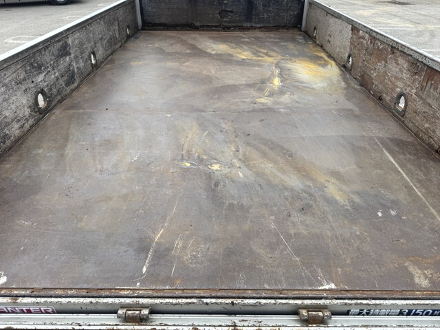 三菱ふそうキャンタークレーン5段小型（2t・3t）[写真10]