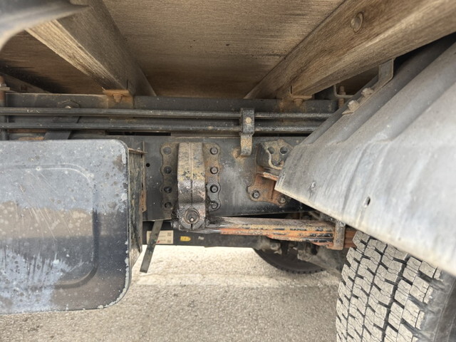 三菱ふそうキャンタークレーン5段小型（2t・3t）[写真19]