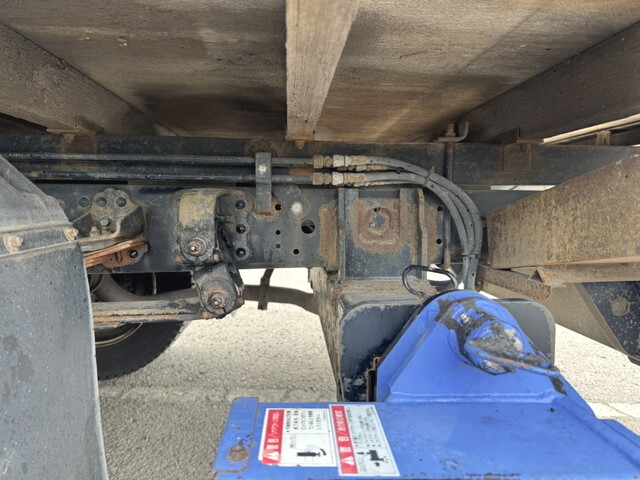 三菱ふそうキャンタークレーン5段小型（2t・3t）[写真20]