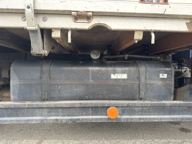 三菱ふそうキャンタークレーン5段小型（2t・3t）[写真23]