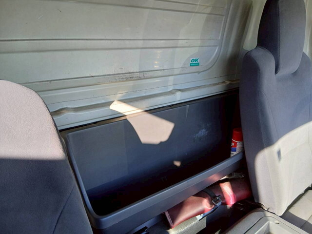 いすゞエルフ冷凍車（冷蔵車）小型（2t・3t）[写真14]