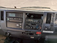 いすゞエルフ冷凍車（冷蔵車）小型（2t・3t）[写真21]