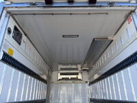 いすゞエルフ冷凍車（冷蔵車）小型（2t・3t）[写真31]