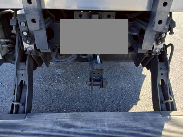 いすゞエルフ冷凍車（冷蔵車）小型（2t・3t）[写真31]