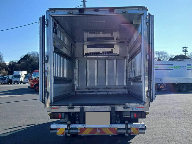 いすゞエルフ冷凍車（冷蔵車）小型（2t・3t）[写真08]