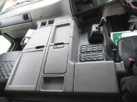 三菱ふそうスーパーグレート冷凍車（冷蔵車）大型（10t）[写真32]