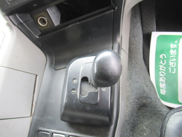 三菱ふそうスーパーグレート冷凍車（冷蔵車）大型（10t）[写真36]