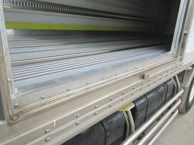 三菱ふそうスーパーグレート冷凍車（冷蔵車）大型（10t）[写真07]