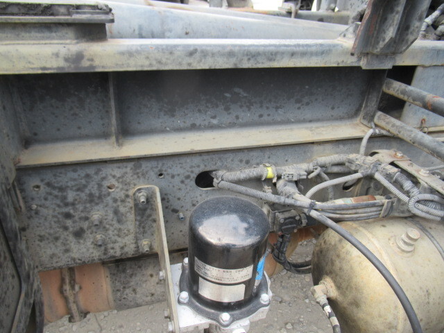 日野レンジャーコンテナ専用車増トン（6t・8t）[写真20]