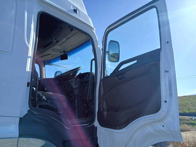 日野プロフィア深ダンプ（土砂禁ダンプ）大型（10t）[写真36]