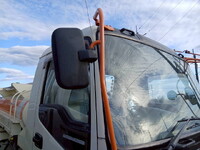 いすゞフォワードタンク車（タンクローリー）中型（4t）[写真14]