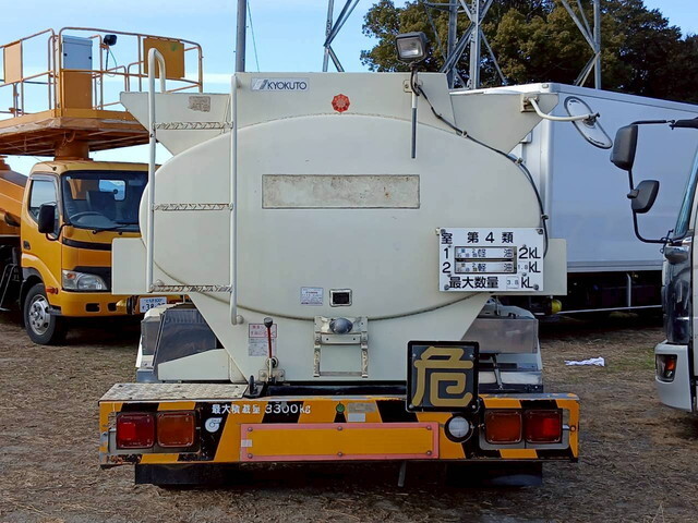 いすゞフォワードタンク車（タンクローリー）中型（4t）[写真16]