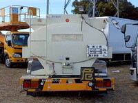 いすゞフォワードタンク車（タンクローリー）中型（4t）[写真17]