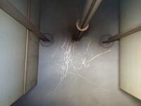 いすゞフォワードタンク車（タンクローリー）中型（4t）[写真30]